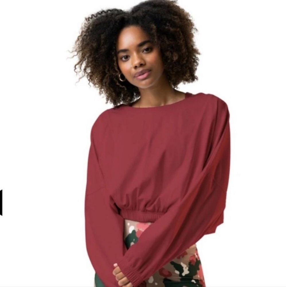 NWT: Twilight Outlander Crew